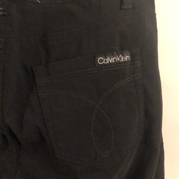 Calvin Klein Jeans super soft stretch material - Picture 6 of 7